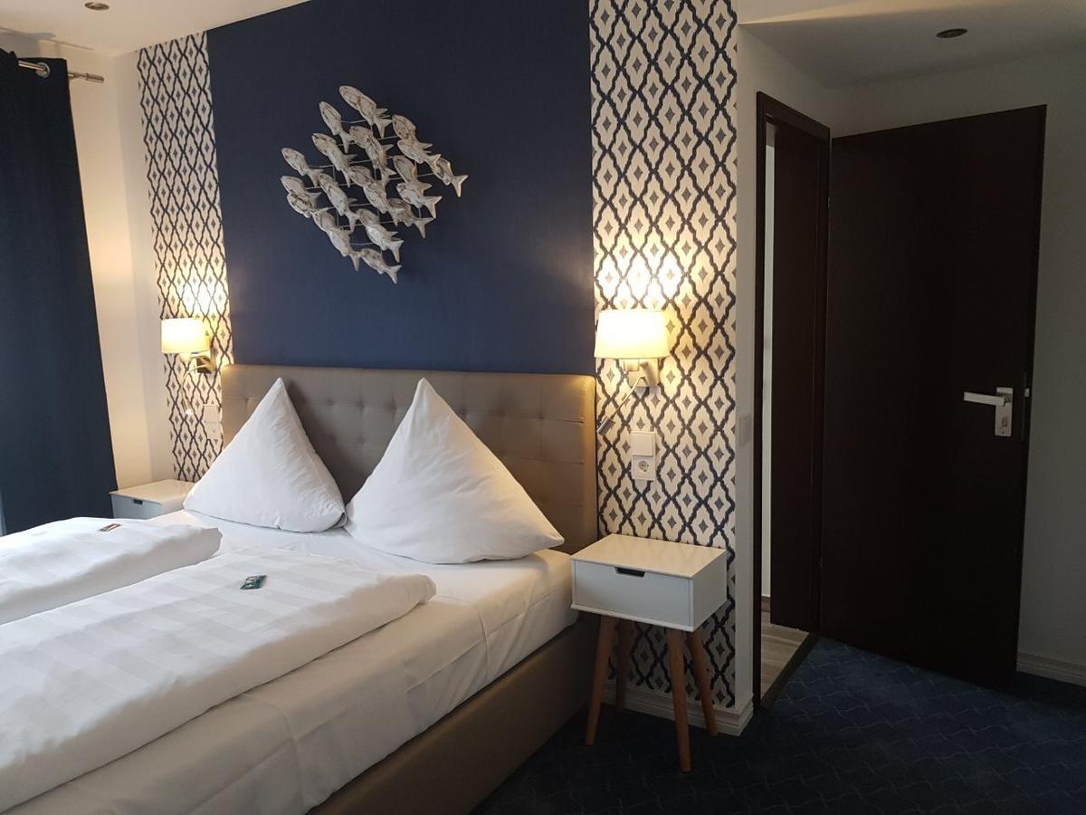 Hotel Zur Goldenen Sonne Usingen Luaran gambar