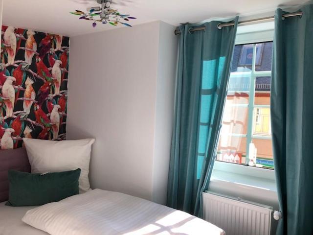 Hotel Zur Goldenen Sonne Usingen Luaran gambar